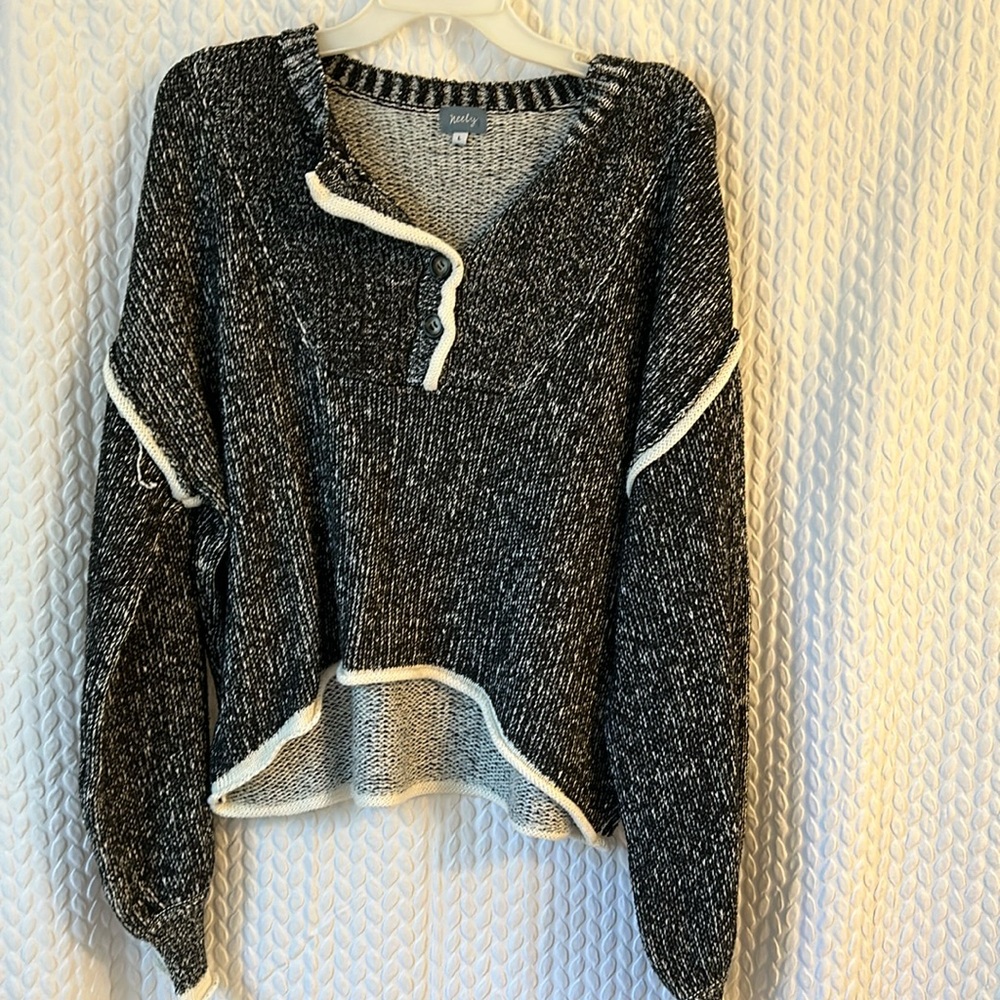 South Moon Under Cropped Sweater. Large. Worn once.